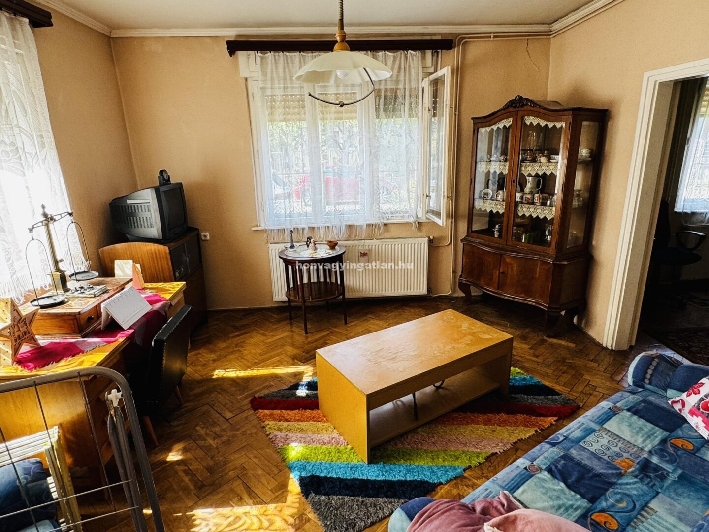 BP 20. KERÜLETI CSALÁDI HÁZ KERTVÁROSI KÖRNYEZETBEN – CS44